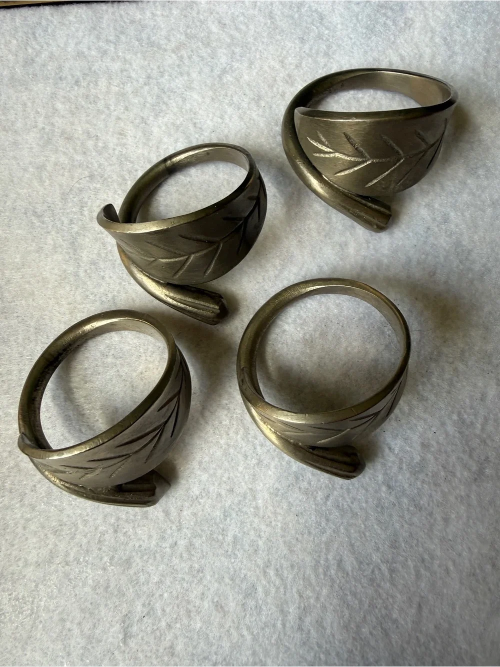 Pewter Napkin Rings Set Of 4 Vintage Leaf Design boho Decor Mid Century
